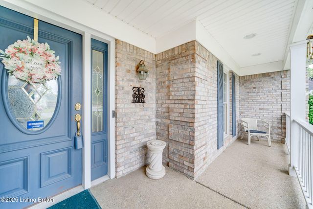 4420 Stone Wynde Dr, Louisville, KY 40272