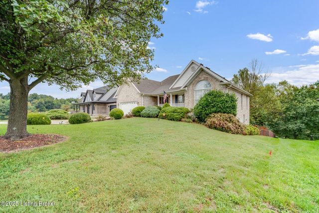 4420 Stone Wynde Dr, Louisville, KY 40272