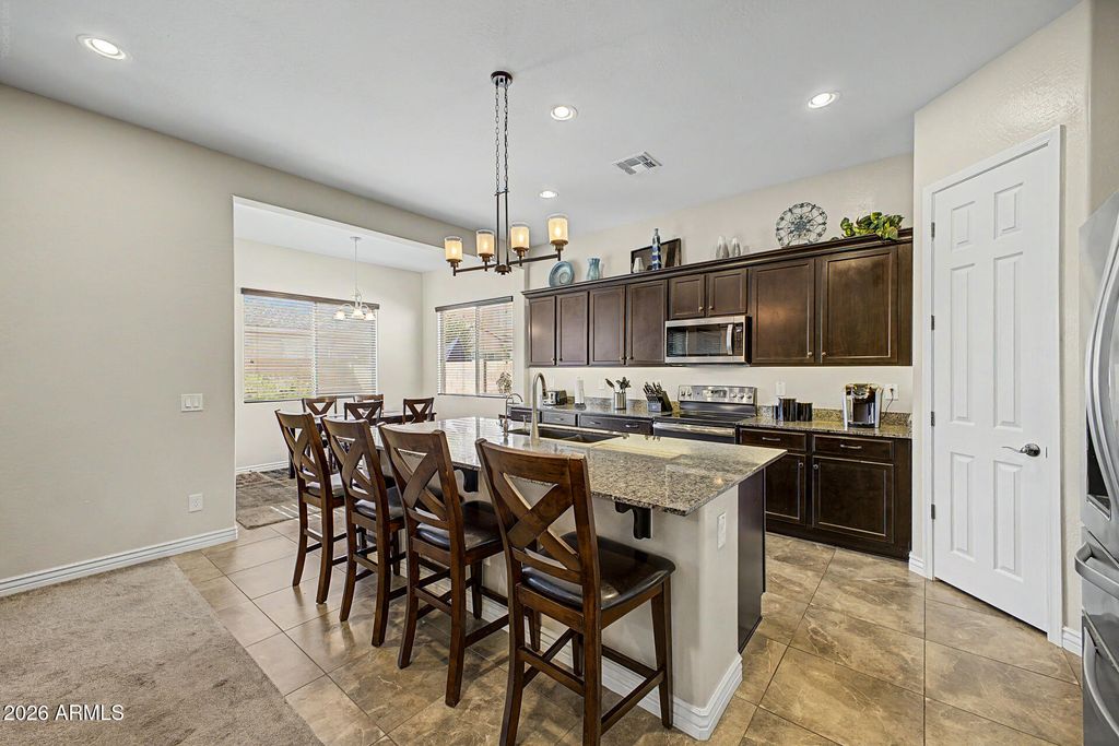 2690 E HAZELTINE Way, Gilbert, AZ 85298 — photo 5