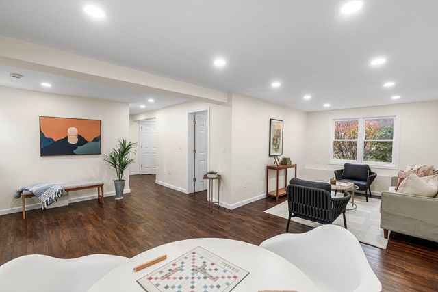 7 Old North Rd, Hudson, MA 01749