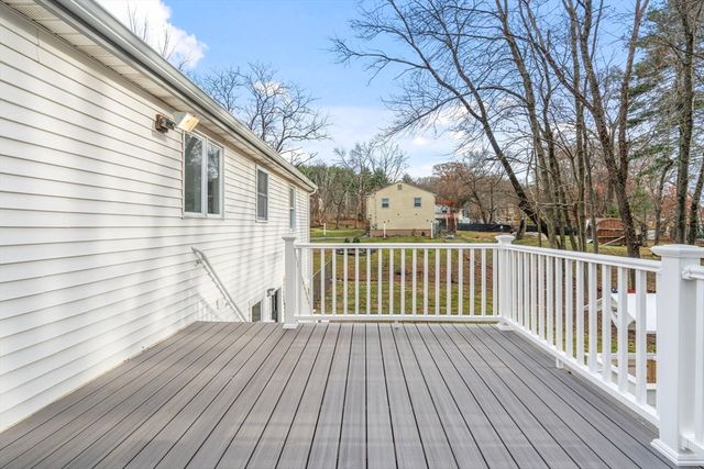 7 Old North Rd, Hudson, MA 01749