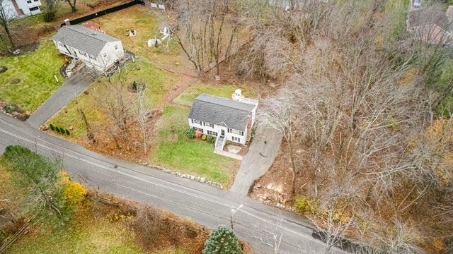 7 Old North Rd, Hudson, MA 01749