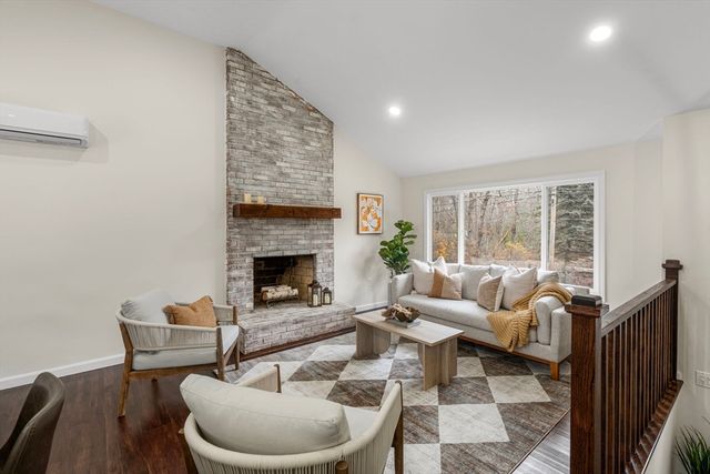 7 Old North Rd, Hudson, MA 01749