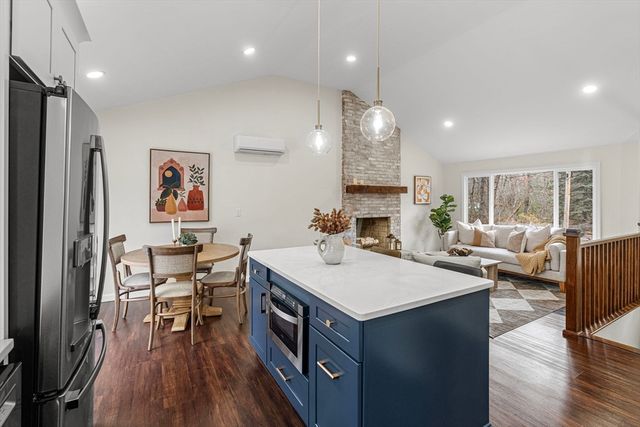 7 Old North Rd, Hudson, MA 01749