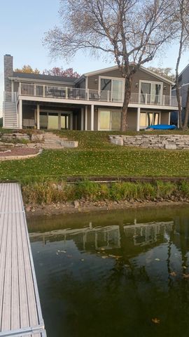 1728 Beachview Court, Crown Point, IN 46307