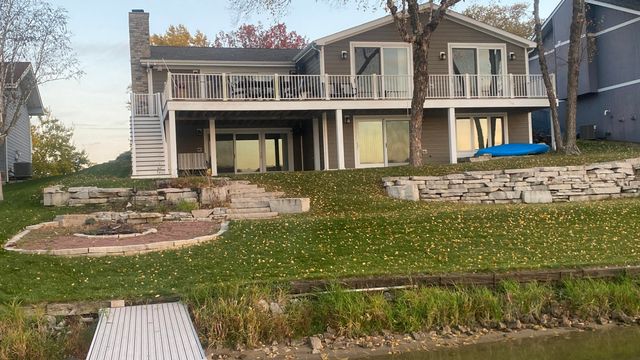 1728 Beachview Court, Crown Point, IN 46307