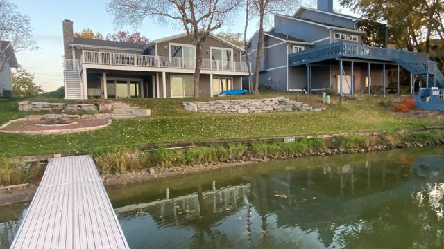 1728 Beachview Court, Crown Point, IN 46307