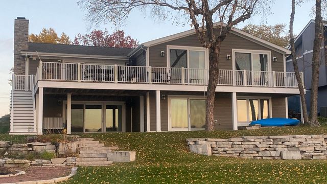 1728 Beachview Court, Crown Point, IN 46307