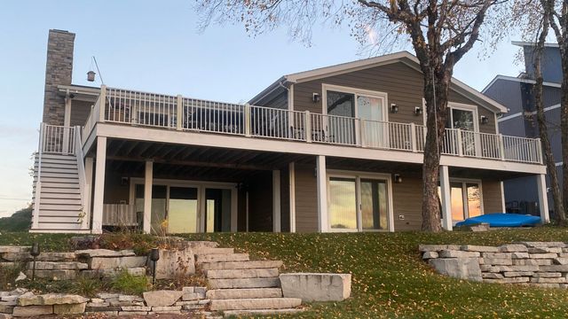 1728 Beachview Court, Crown Point, IN 46307