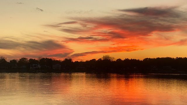 1728 Beachview Court, Crown Point, IN 46307