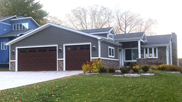 1728 Beachview Court, Crown Point, IN 46307