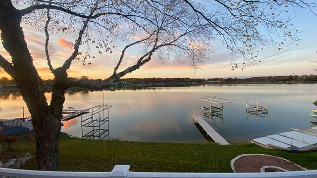 1728 Beachview Court, Crown Point, IN 46307