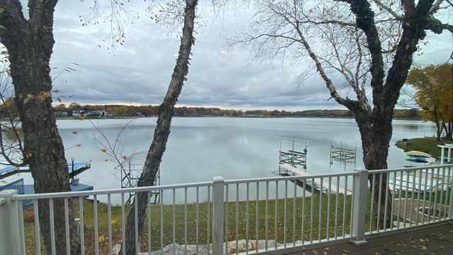 1728 Beachview Court, Crown Point, IN 46307