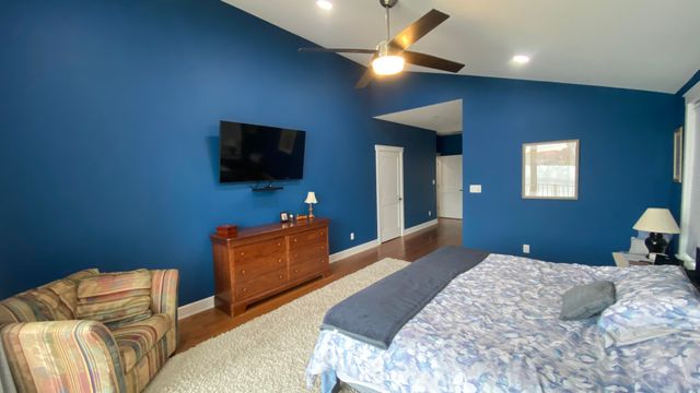 1728 Beachview Court, Crown Point, IN 46307