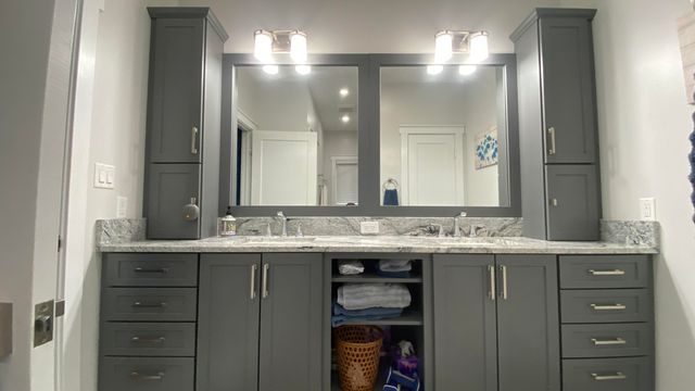 1728 Beachview Court, Crown Point, IN 46307