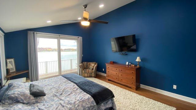 1728 Beachview Court, Crown Point, IN 46307