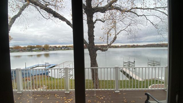 1728 Beachview Court, Crown Point, IN 46307