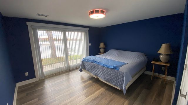 1728 Beachview Court, Crown Point, IN 46307