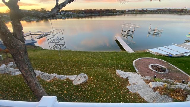 1728 Beachview Court, Crown Point, IN 46307