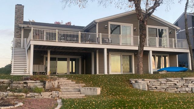 1728 Beachview Court, Crown Point, IN 46307