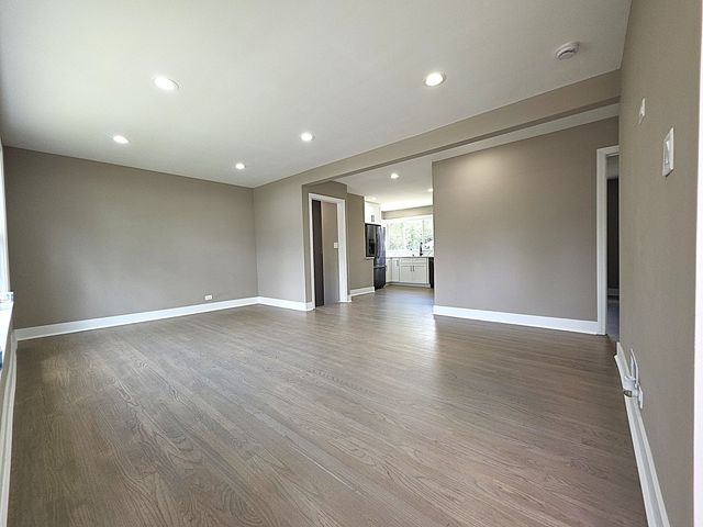 1847 Boeger Avenue, Westchester, IL 60154