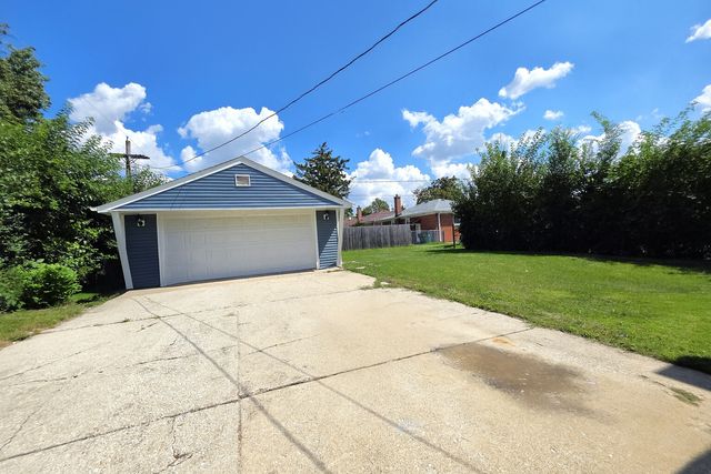 1847 Boeger Avenue, Westchester, IL 60154