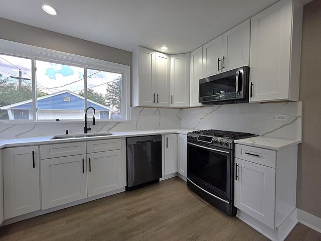 1847 Boeger Avenue, Westchester, IL 60154