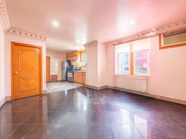 11614 Bessemer Street, Richmond Hill, NY 11418