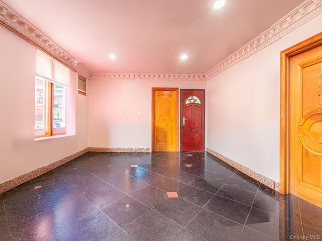11614 Bessemer Street, Richmond Hill, NY 11418