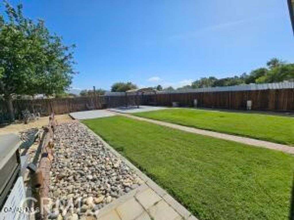 Image 22 of property listing at 16416 Rawhide, Palmdale, CA 93591
