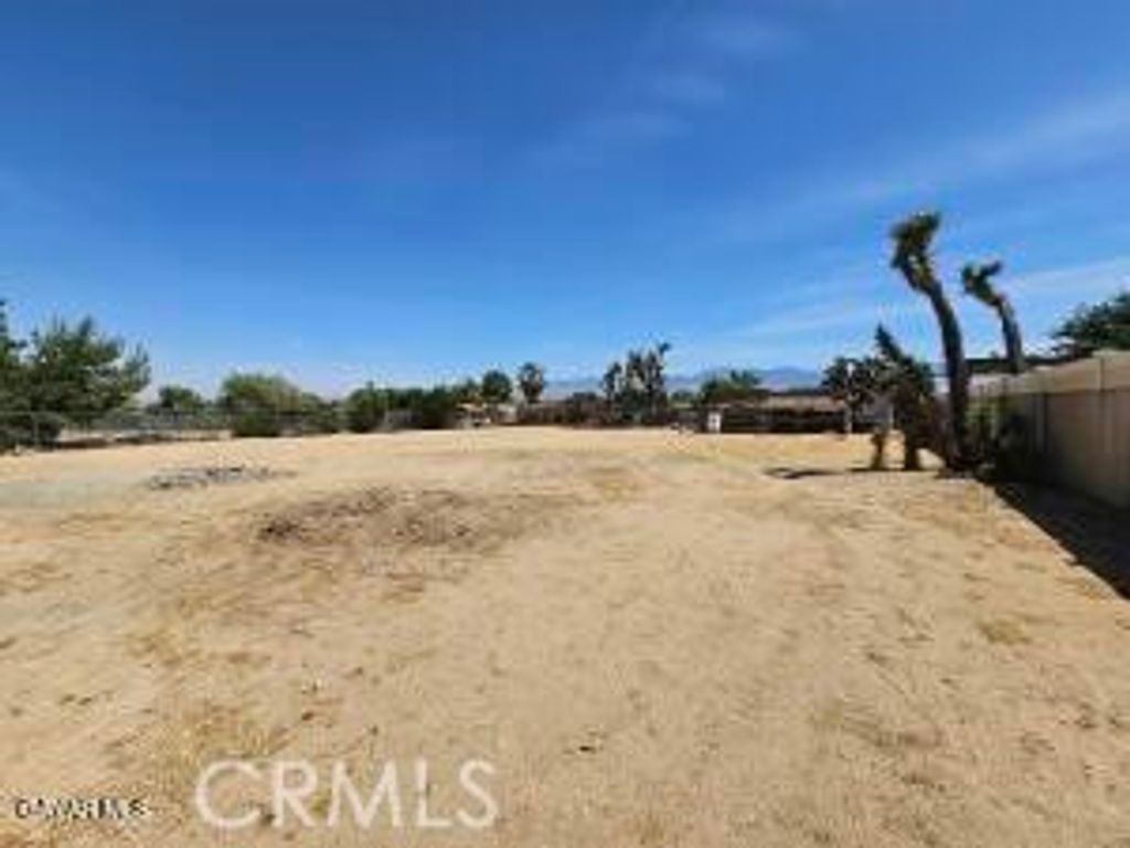 Image 27 of property listing at 16416 Rawhide, Palmdale, CA 93591
