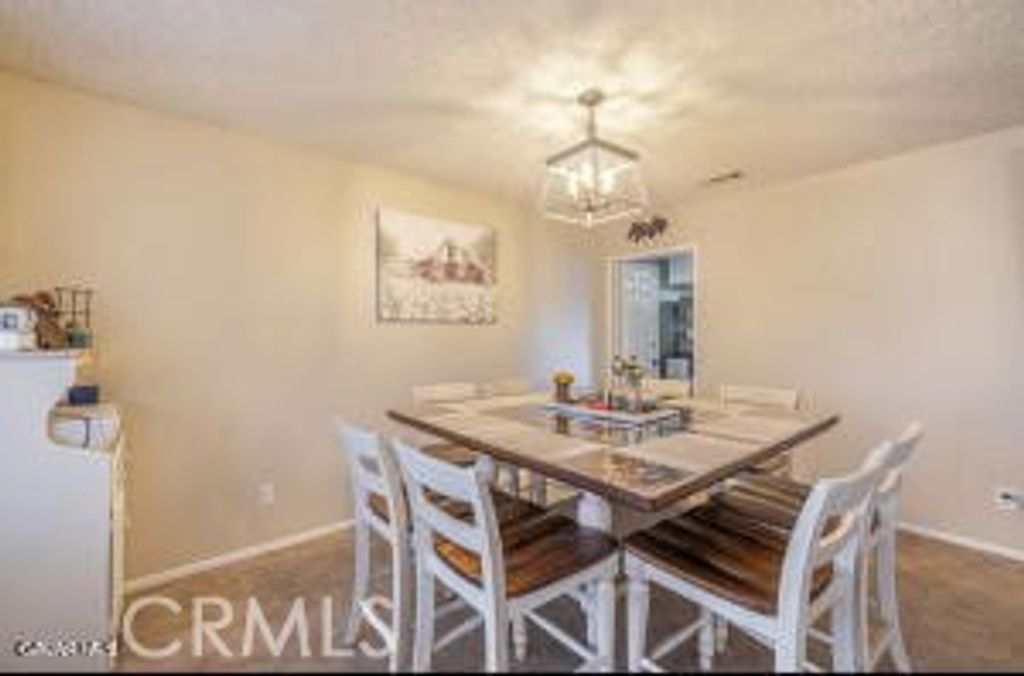 Image 7 of property listing at 16416 Rawhide, Palmdale, CA 93591