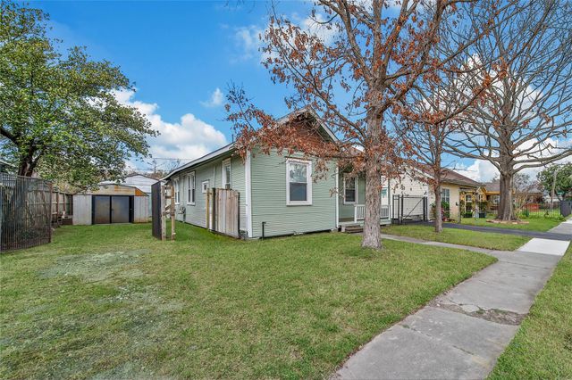 207 Northwood Street, Houston, TX 77009
