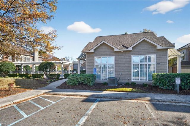 5224 Elston LN, Virginia Beach, VA 23455