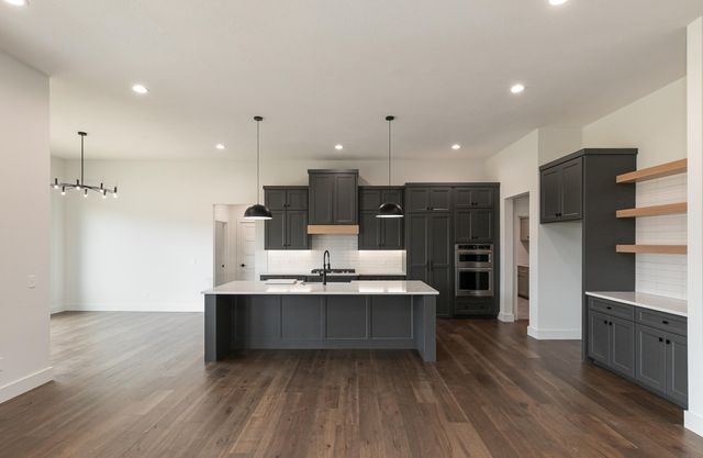 1999 N Alysheba Court, Springfield, MO 65802