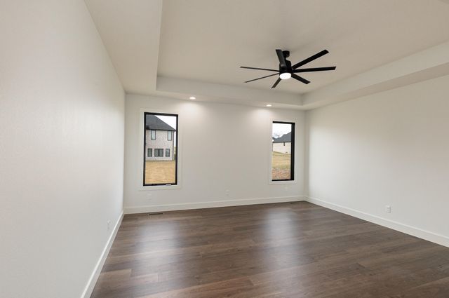 1999 N Alysheba Court, Springfield, MO 65802