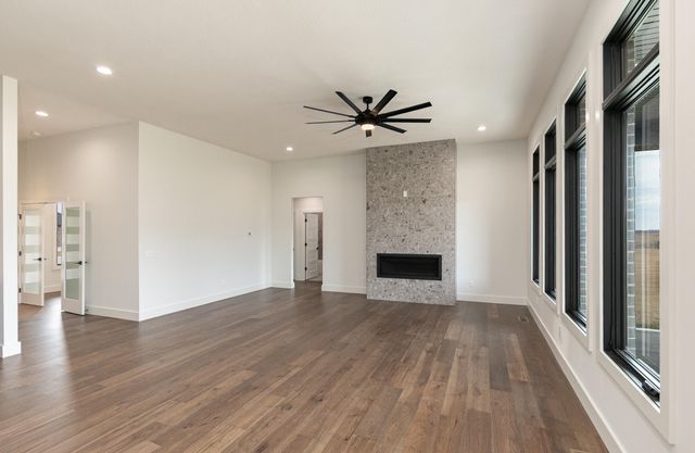 1999 N Alysheba Court, Springfield, MO 65802