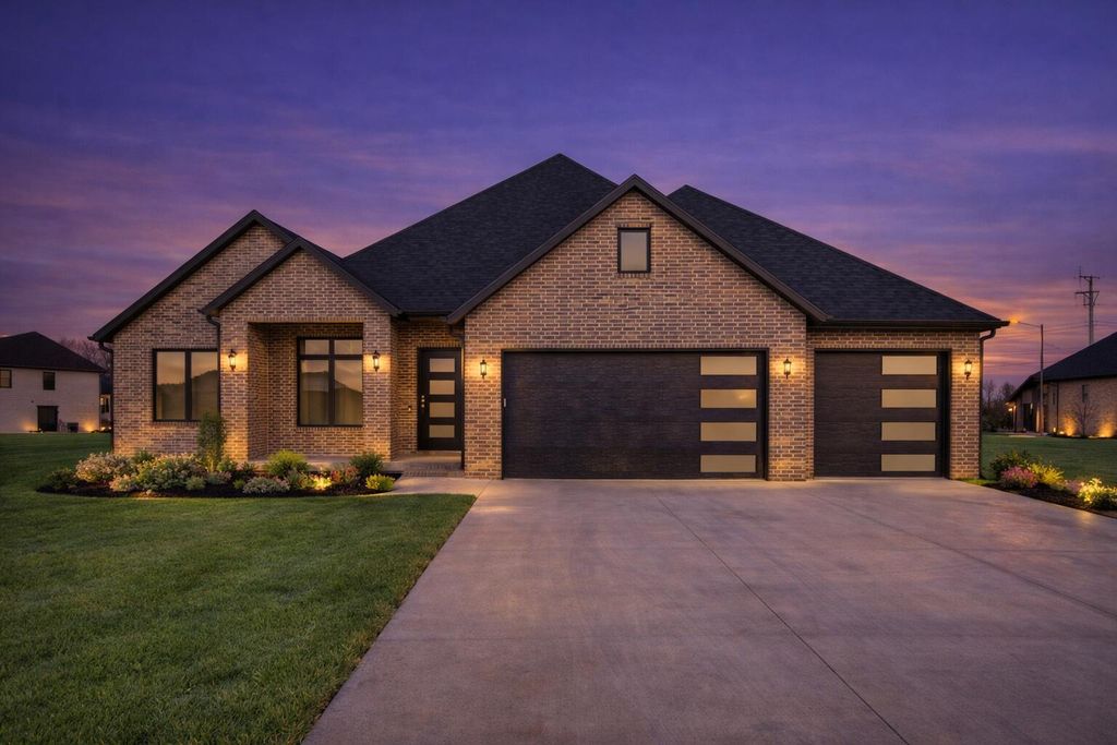 1999 N Alysheba Court, Springfield, MO 65802