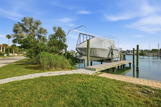3313 W MARITANA DRIVE, St Pete Beach, FL 33706
