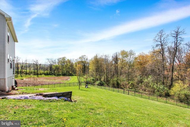 88 CLOVER RUN, Abbottstown, PA 17301