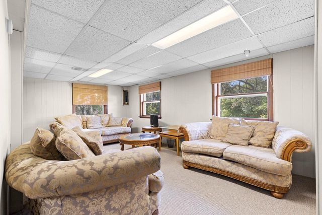 5830 Lakeview DRIVE, Milwaukee, WI 53219