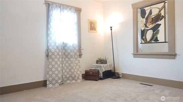 6845 S Clement Avenue, Tacoma, WA 98409