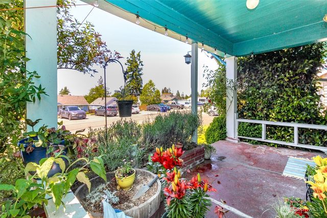 6845 S Clement Avenue, Tacoma, WA 98409