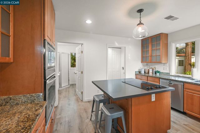 145 Gil Blas Rd, Danville, CA 94526