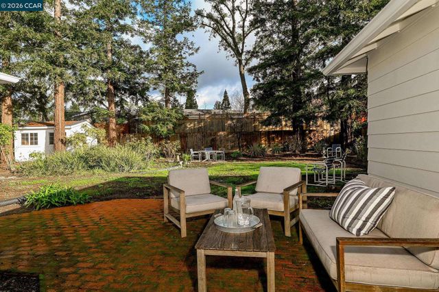 145 Gil Blas Rd, Danville, CA 94526