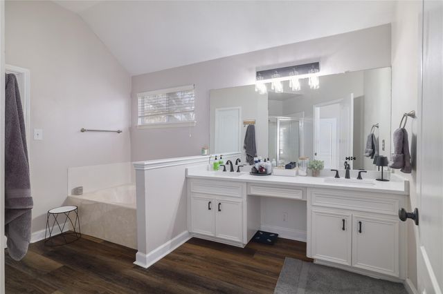 2210 Parkland CV, Round Rock, TX 78681