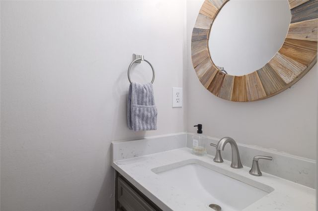 2210 Parkland CV, Round Rock, TX 78681