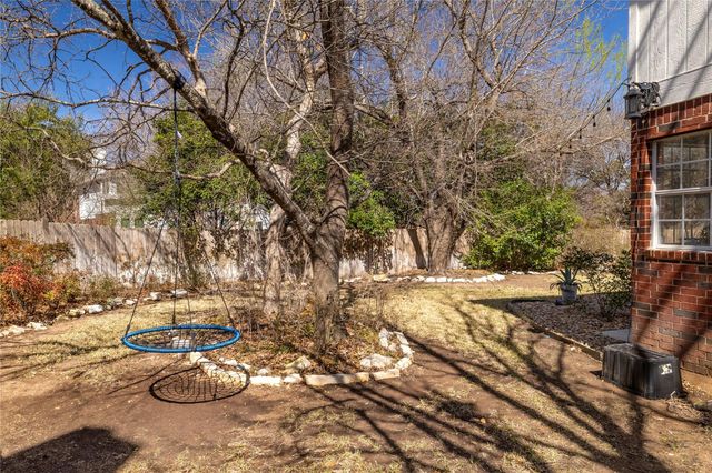 2210 Parkland CV, Round Rock, TX 78681