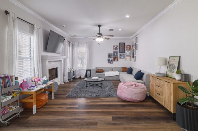 2210 Parkland CV, Round Rock, TX 78681