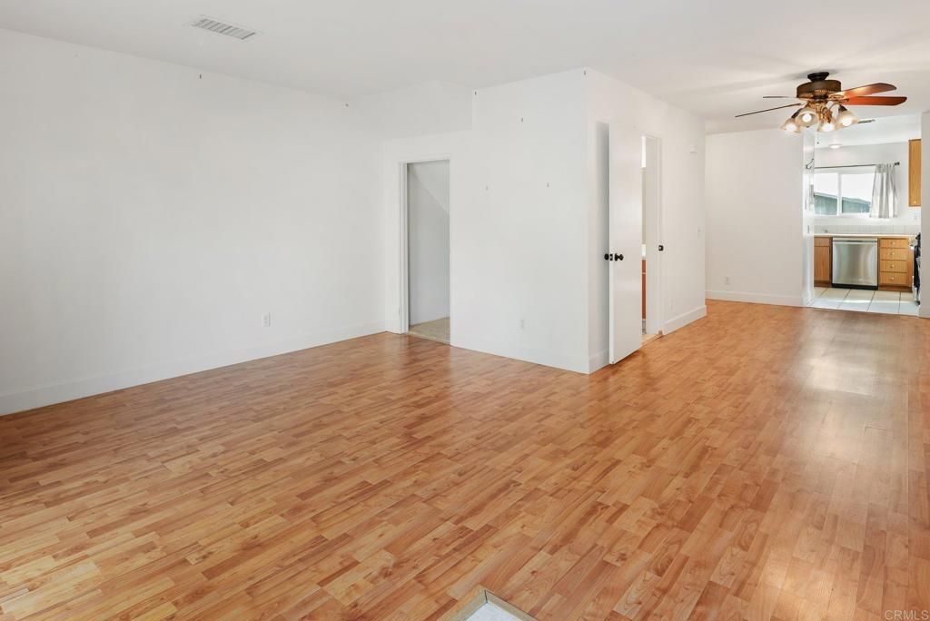 Image 8 of property listing at 4228 Vista Panorama Way 267, Oceanside, CA 92057